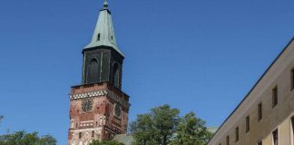 Kirkonkellot soivat perjantaina kansainvälisenä rauhanpäivänä ympäri Euroopan