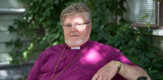 Piispa Samuel Salmi Radio Deissä: Jos toimin toisin kuin kirkko opettaa, minussa menee jotain rikki