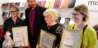 Teemu Laajasalo valitsi Vuoden kristilliseksi kirjaksi 2018 teoksen Lapseni on poissa