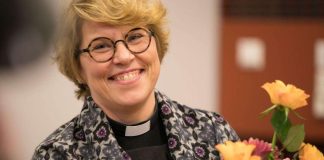 Espoon hiippakunnan uusi piispa on Kaisamari Hintikka