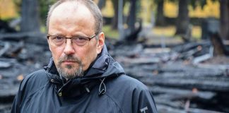 Kiinteistömestari Jouni Heiskaselle tunnustuspalkinto rohkeista teoista Kiihtelysvaaran kirkon tulipalon aikana