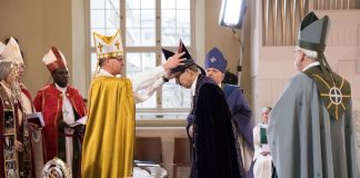 Jukka Keskitalo vihkimysmessussa: Pyhiinvaeltajalle mikään ajallinen ei ole vierasta