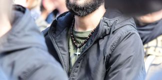 Kristityksi kääntyminen on viranomaisille eri asia kuin kirkoille – Migri ja seurakunnat kohtasivat