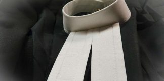 28 kirkolliskokouksen edustajaa vastaa: Avasimmeko tulpan joltain, joka on kalvanut pitkään piilossa?