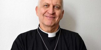 Neljä ehdokasta koossa – Harry S. Backström asetettiin ehdolle Porvoon piispanvaaliin