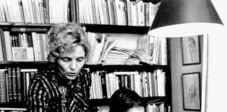 Mysteerikuva: Ketkä kirjoituskonetta käyttävät ja missä?