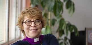 Piispa Kaisamari Hintikka valtiopäivien avajaisjumalanpalveluksen saarnassa: Jumalan valtakunta ei ole pysähtynyt tila, vaan muutosvoima