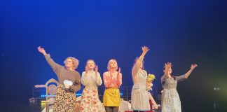 Teatteri: Vahva esitys ukrainalaisten naisten arjesta