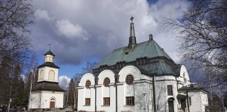 Kirkko ja minä: Alavuden kirkossa on vahvasti esillä kolminaisuus