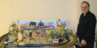 Myös pienoisjunaan voi tulla vika, tietää Hannu Tenkanen – kerran kanttorin juna syöksyi päin keittiön seinää