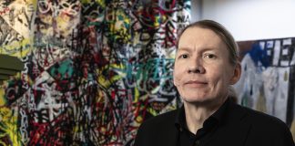 Kirkon pitäisi ottaa oppia ketteristä puolueista, sanoo politiikasta ja järjestöistä tuttu Panu Laturi