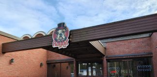 Entiseen seurakuntataloon aukesi baari – ”Nyt tämä paikka vastaa erilaisiin tarpeisiin”