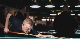 Lastenohjaaja Ville Pasanen on voittanut lukuisia mestaruuksia biljardissa