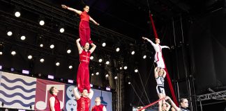 Sirkustaide ja urkumusiikki yhdistyivät huikaisevaksi ilon juhlaksi – Katso kuvat