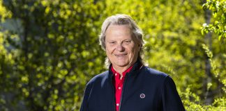 Laulaja ja säveltäjä Pepe Willberg: ”Suvivirsi kuuluu koulujen kevätjuhliin”