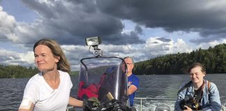 Tampereen seurakuntayhtymän viestinnän asiantuntija Eva Wäljas järjestää luontotalkoita