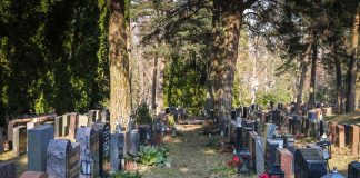 20 miljoonaa menee hautaustoimesta – Hallituksen mukaan se ei vähennä seurakuntien mahdollisuuksia toteuttaa kirkon tehtävää