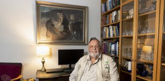 Kanslianeuvos Simo Huhta on ollut aikansa radikaali: ”Olin valmis näyttämään taivaan merkit oikeudenmukaisuuden vuoksi”