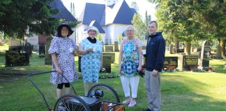 Kärrykahvit tuovat eloa Nurmon hautausmaalle