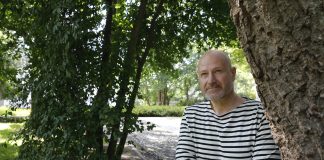 Kipuhelvetistä vanhuussimulaattoriin – Autokolarissa pahoin loukkaantuneesta Heikki Arikasta oli lähellä tulla diakoniatyön johtajan sijasta sen asiakas