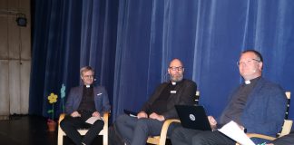 Kirkon ja konservatiivisten järjestöjen suhde on vaakalaudalla