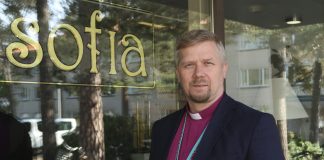 Piispa Ivan Laptev: Vuoden takaisen pappisvihkimyksen Suomessa aiheuttama kohu oli yllättävä ja ihmeellinen