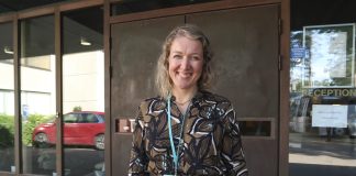 Kirkot voivat tarjota pakolaiselle yhteisön – pakolaisten ja maahanmuuttajien integroiminen kirkkojen elämään voi tuoda Euroopan kirkoille kaivattua piristystä