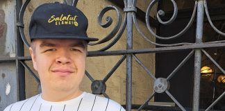 ”Taiteen tekemisestä tulee voimaa” – nuori taiteilija Uuno Palosaari on jo pitkään tehnyt intuitiivista kännykkägrafiikkaa