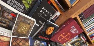 Teologista kirjallisuutta ei myydä niin kuin ennen – ”Ei me uiskennella Roope Ankan rahasäiliössä”