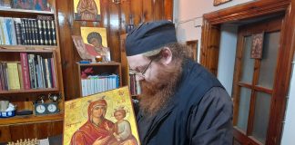 Kutsumus johdatti pappismunkki isä Vasilioksen Kajaanista Kyprokselle