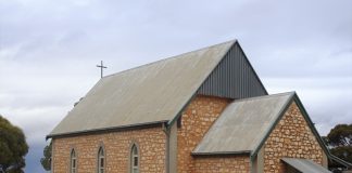 Australian luterilainen kirkko hyväksyi naisten pappeuden