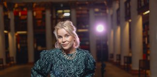 Katri Ylinen uskoi lapsena, että Nokian nuorisoa riivaa saatana – nyt hän selvitti, mistä 1990-luvun ilmiössä oli kyse