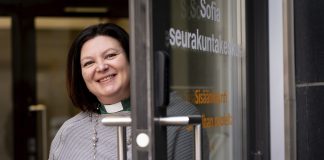 Oulun seurakunnat ja Pohjois-Pohjanmaan hyvinvointialue yhdistivät voimansa päihderiippuvaisten auttamiseksi