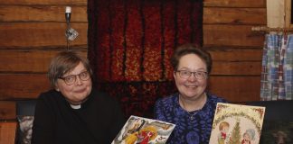 Hyvän mielen läikähdyksiä kalenterinäyttelyssä – Äänekosken seurakunnan adventtikalenterinäyttelyn kalenterit kerättiin seurakuntalaisilta