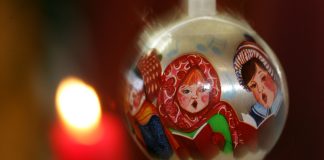 Näkökulma: Paikallislehtien jutut koulujen joulujuhlista kertovat varovaisuudesta ja luovista ratkaisuista