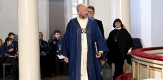 Piispa Teemu Laajasalo itsenäisyyspäivän saarnassa: ”Meidän aikamme herruuden himona on halu olla oikeassa”