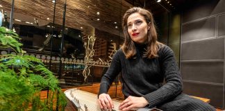 Popkanteletar Ida Elina: Olemme täällä vain lainassa toisillemme