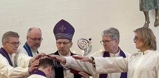 Kirkkoherran avoimiin virkoihin ei aina löydy edes yhtä hakijaa – liian laaja työnkuva on yhtenä syynä