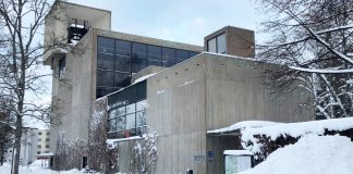 ”Kyse ei ole siitä, että näiden järjestöjen kanssa tehtäisiin yhteistyötä” – kirkkoherra kommentoi Järvenpään seurakunnan ”messuyhteisöä”