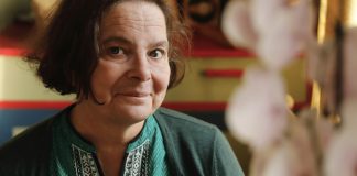 Samaani ja uskontotieteilijä Jaana Kouri: ”Kaikki maailmassa on yhtä, saman rakkauden ja voiman piirissä”