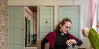 ”Valitettavasti meillä täytyy olla miespappi”