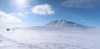 Pilkkireissu kirkkaiden vesien Pohjois-Norjaan