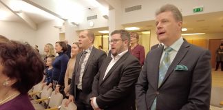 TV-vinkki: Uskontojen luona kylässä