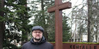 ”Valmistautuminen sotaan on vastuullista toimintaa” – Hyvinkään seurakunnan luentosarja pureutuu sotaan ja rauhaan