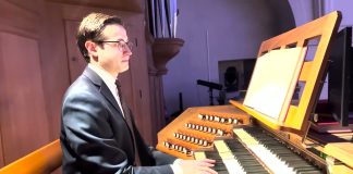 Kanttori Pontus Erikssonin hurja tavoite: Tuhat kirkkoa TikTokiin