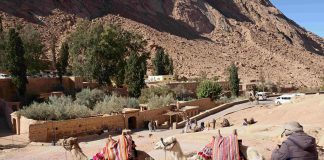 BBC: Siinainvuoren ympäristöön ollaan rakentamassa megaluokan turistikohdetta