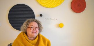 Harrastuksena kiitollisuuspäiväkirja – Asta Airaksinen oppi huomaamaan kauneuden vaikeuksien keskellä