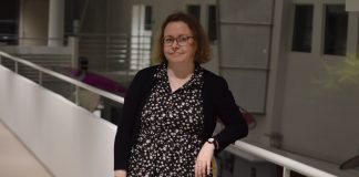 Jo sata vuotta sitten kyseltiin, eikö Suomessakin ole rahareikiä – Väitöstutkimus valottaa lähetystyöntekijöiden auttamistyötä Ambomaalla Historioitsija Essi Huuhka.