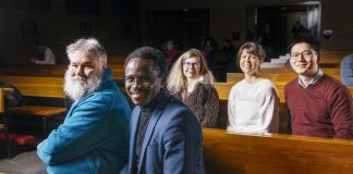 Sunnuntai Pyhän Marian kirkossa paljasti, miksi katolinen kirkko kasvaa Suomessa