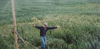 Kirkon mediasäätiö palkitsi dokumentin nuorallakävelijästä